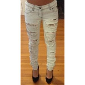 Carmar Ripped Chain Jeans